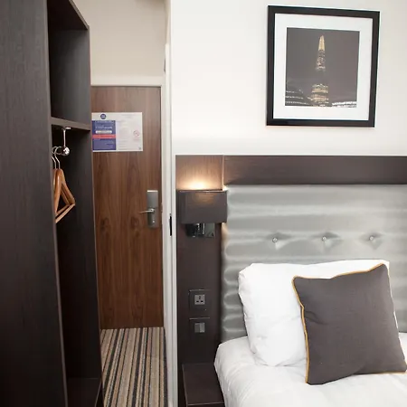The Tudor 3* London