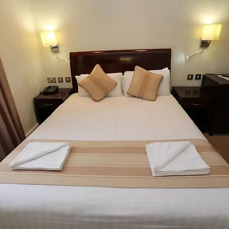 The Kensington 3*