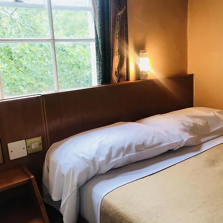 Beverley Hotel 3*
