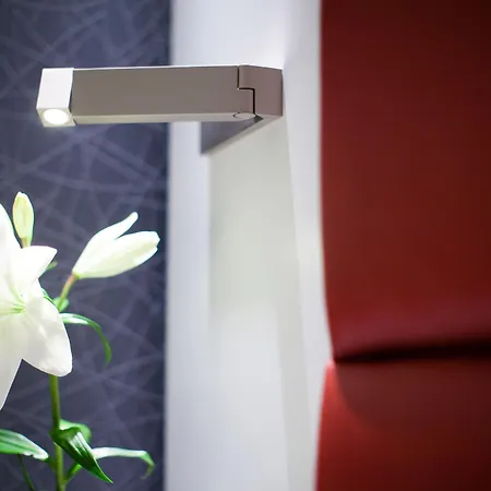 Henley House Szálloda 4*