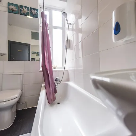 Camden Bed and breakfast 3*