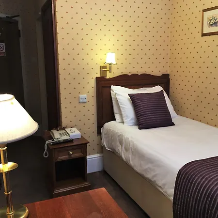 The Diplomat Hotel 3*