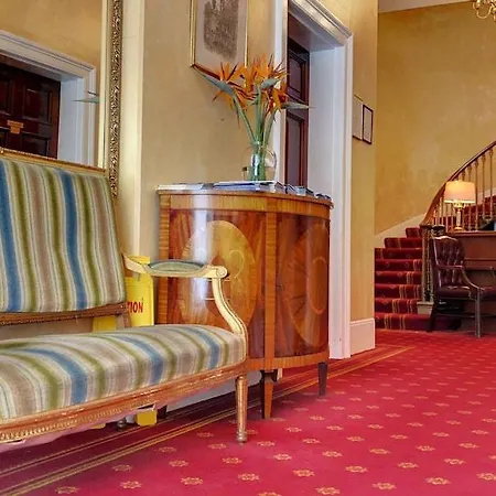 The Diplomat Hotel 3*