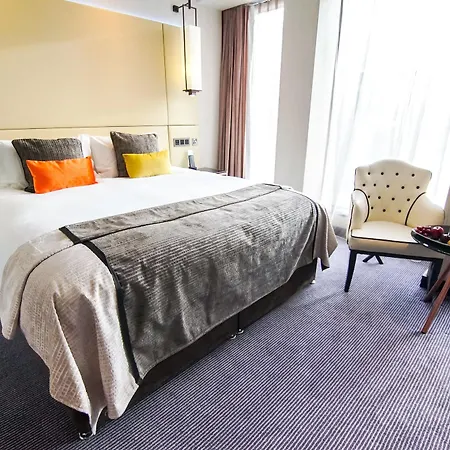 Montcalm Royal House, City