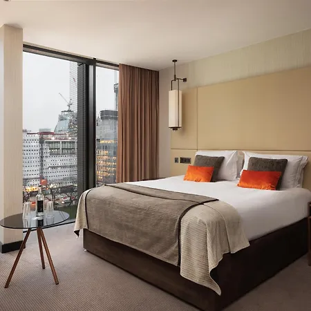 Montcalm Royal House, City