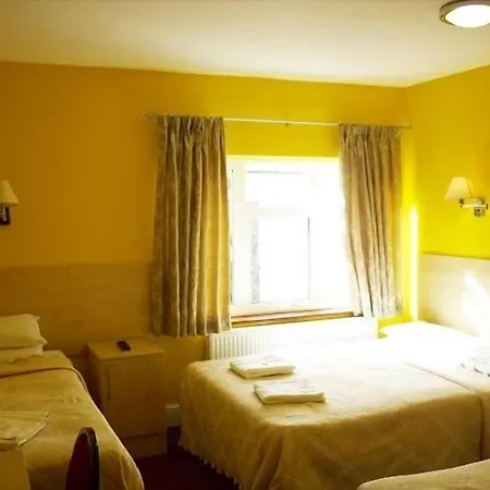 Acton Town Hotel