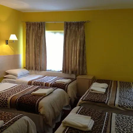 Acton Town Hotel
