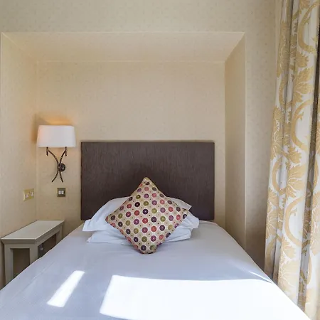 The Petersham 4* Ричмонд