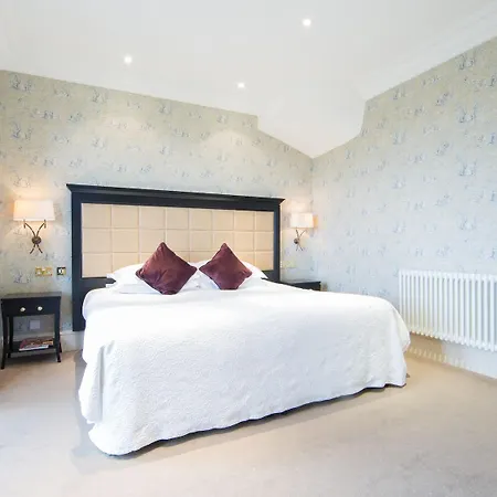 The Petersham Отель 4*