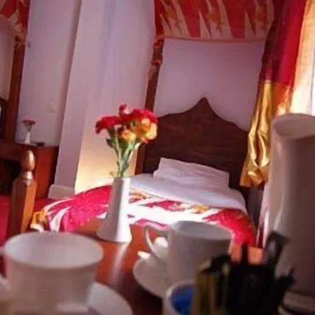 Islington Inn 3*
