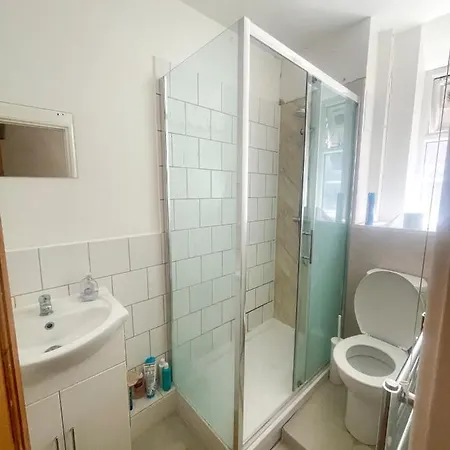 Apartment Flat 76 Felbridge House London