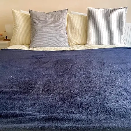 Flat 76 Felbridge House Apartment