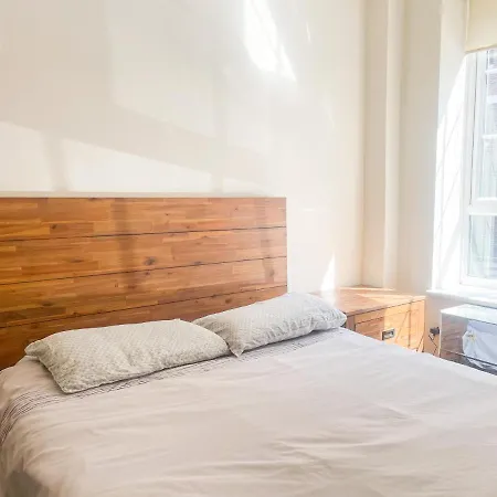 Flat 76 Felbridge House Apartment London
