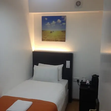 Hotel Heathrow 2*