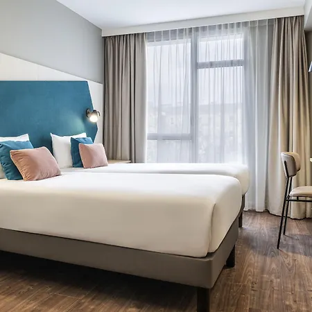 Adagio London 4* ברנטפורד