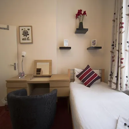 Royal 2 Hammersmith 3* Londyn