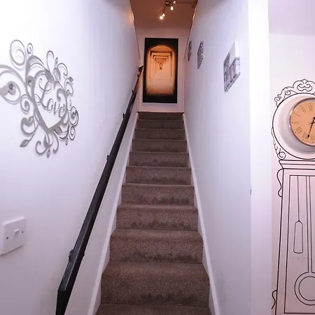 Kingward Guest house London