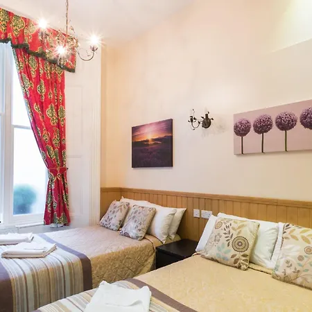 Notting Hill Gate Hotel 3*