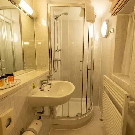 The Darlington Hyde Park 3* London