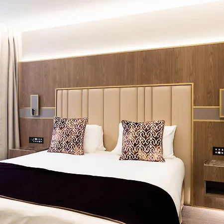 Hotel Merit Kensington 4*