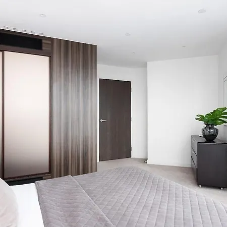 Lexicon Book House Apartment *