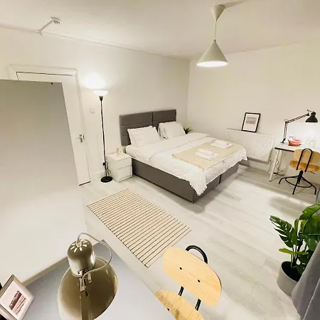Leytonstone House - Sleepylodge Pensjonat *