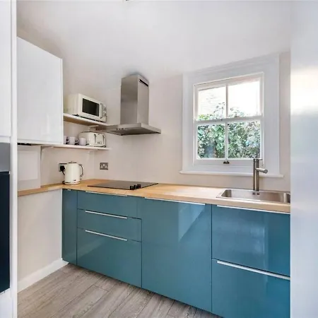 Luxury Fulham Flat With 5* Touches Nr River Thames Apartment London