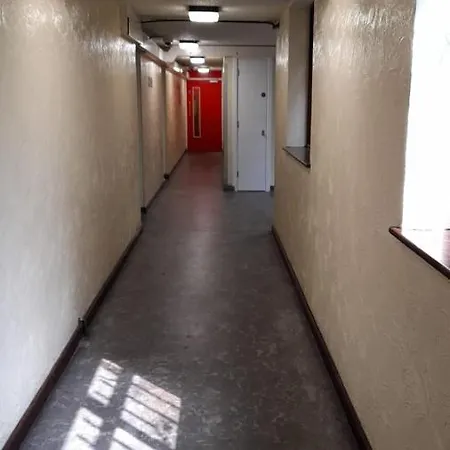Stylish Two Bedroom Apt Apartment London