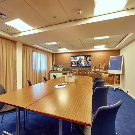 Express Stratford By Ihg 3*