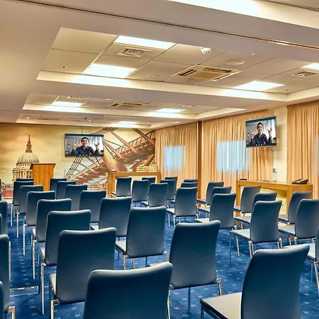 Express Stratford By Ihg 3* London