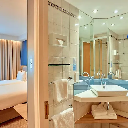 Express Stratford By Ihg 3* London