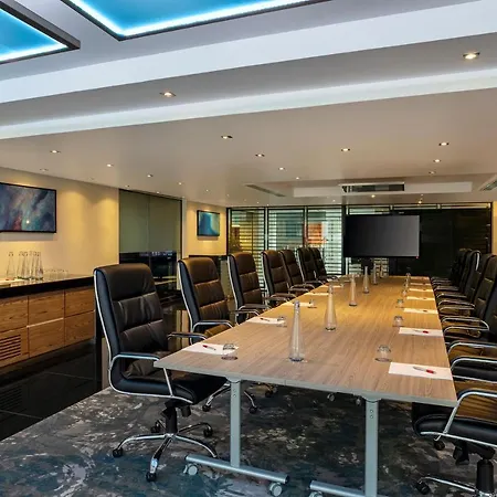 Leonardo Royal St Paul’s Hotel 4*