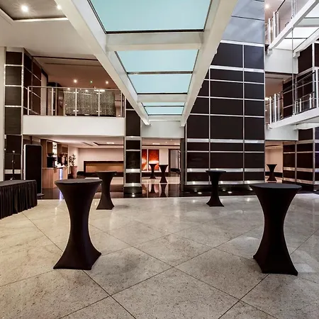 Hotel Leonardo Royal St Paul’s 4*