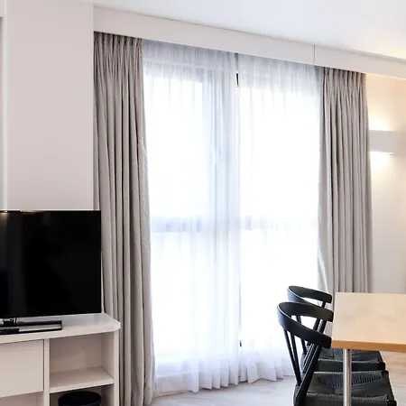 Rockwell East Hotel