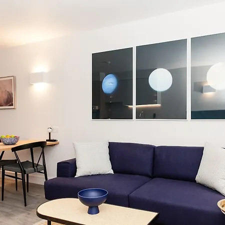 Rockwell East Hotel 3*