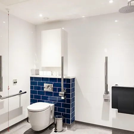 Rockwell East 3* London