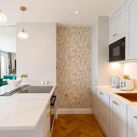 Fabulous Gloucester Road Apartment *