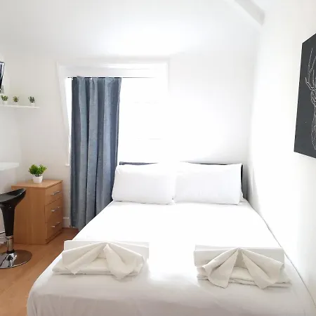 Apartment F21-4th Floor Studio For 2 Near Paddington *