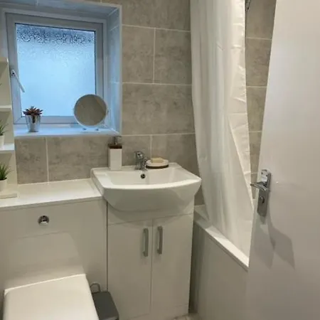 2 Bedroom Serviced