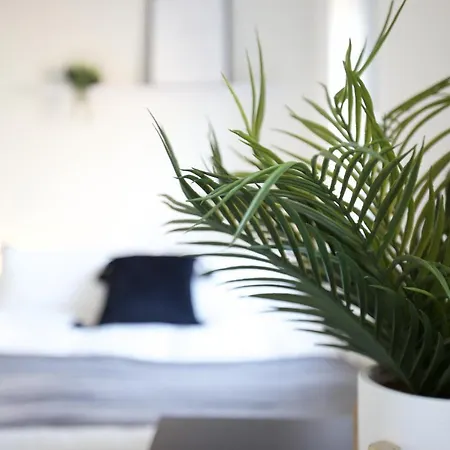Lovely In Aldgate East 5 Apartment London