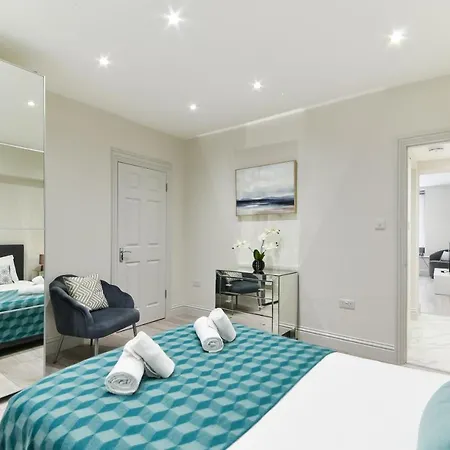 Chic By Hyde Park Apartment London
