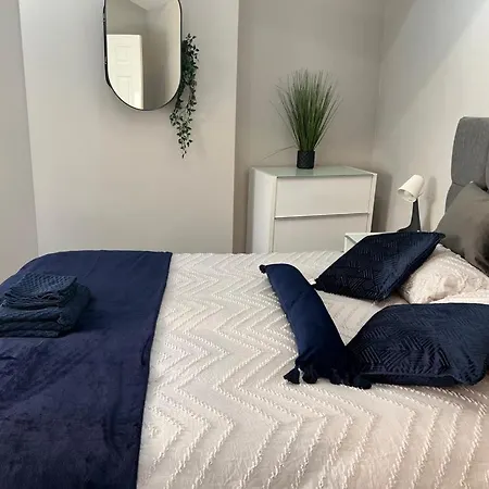 Apartment 1988 Homes Greenwich *