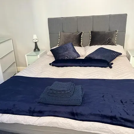1988 Homes Greenwich Apartment London