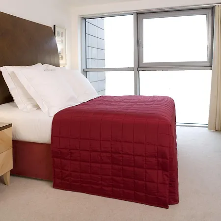 Marlin Stratford Hotel apartamentowy 4*
