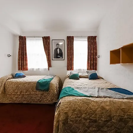 Hotel Boston Court 3*