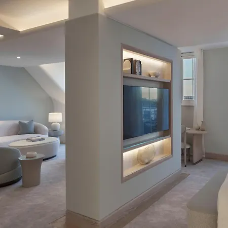 Claridge's, Maybourne Collection Hotel