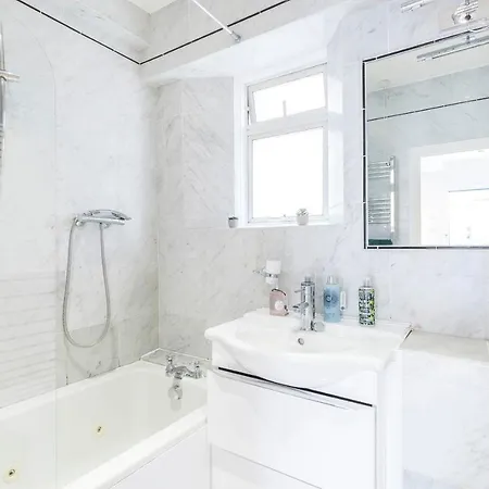 Marylebone Mews - Beautiful 2 Bedroom Flat London