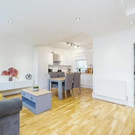 Marylebone Mews - Beautiful 2 Bedroom Flat