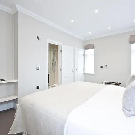 Aparthotel Ashburn Court Londen