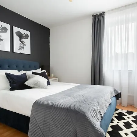 Spacious And Modern 4 Bed Next To Borough Station * London